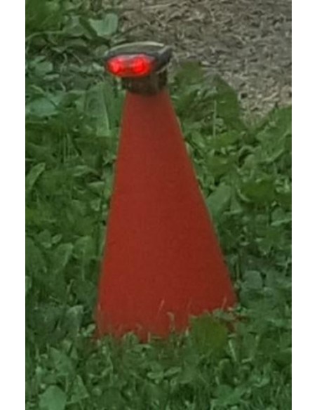 Signal lamp with red light fixed or flashing rechargeable by Solar Energy