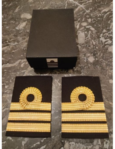 Luxury Epaulets 3 NELSON BUCKLE - Gold - Classic with velcro fastener In Presentation Box