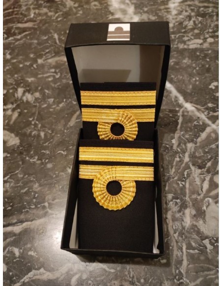 Luxury Epaulets 2 NELSON'S LOOP - Gold - Classic with velcro fastener In Presentation Box Luxury Epaulets 2 NELSON'S LOOP - Gold - Classic with velcro fastener In Presentation Box
