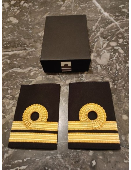 Luxury Epaulets 2 NELSON'S LOOP - Gold - Classic with velcro fastener In Presentation Box Luxury Epaulets 2 NELSON'S LOOP - Gold - Classic with velcro fastener In Presentation Box